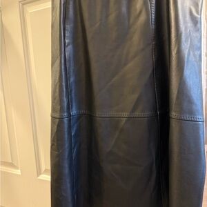 Elegant Black Faux Leather Women's Skirt